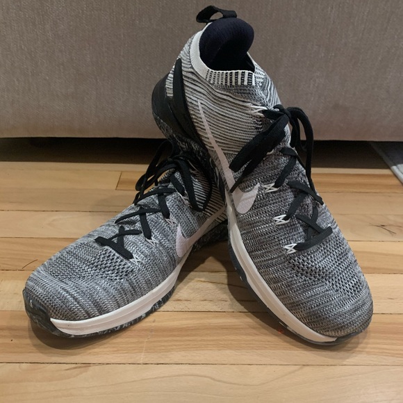 Men’s shoes.Most of them are brand new.Size 11 US